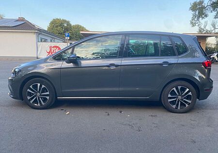 VW Golf Sportsvan Volkswagen . Navi, Kamera, Aus-1 Hand.