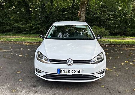 VW Golf Volkswagen IQ.DRIVE / Standheizung