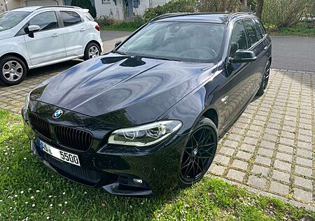 BMW 520d 520 xDrive Touring Aut. Luxury Line