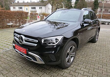 Mercedes-Benz GLC 300 de 4Matic PANO*Distronic*Leder*LED*AHK*