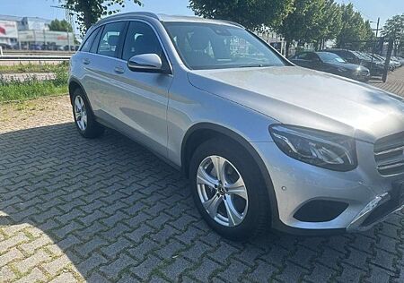 Mercedes-Benz GLC 250 4Matic 9G-TRONIC AMG Line - Kam - LED