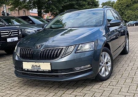 Skoda Octavia Combi Style 4x4*APPLE*XENON*PDC*SHZ*MWST