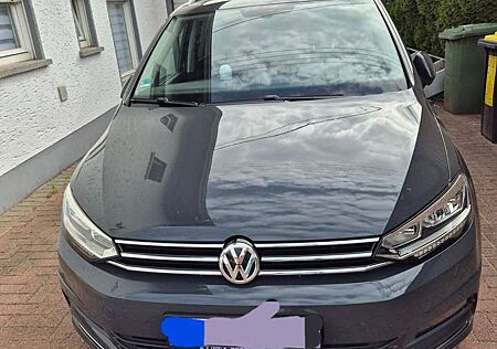 VW Touran Volkswagen 2.0 TDI SCR (BlueMotion Technology) SOUND