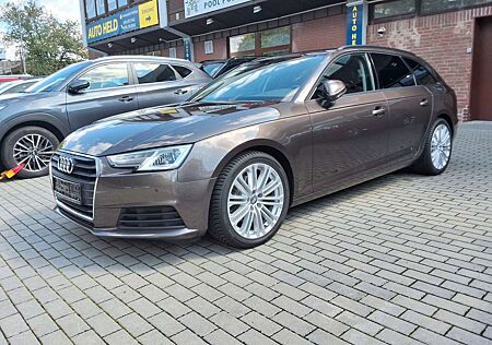 Audi A4 Avant basis ultra, auto.Volleder navi 18 "