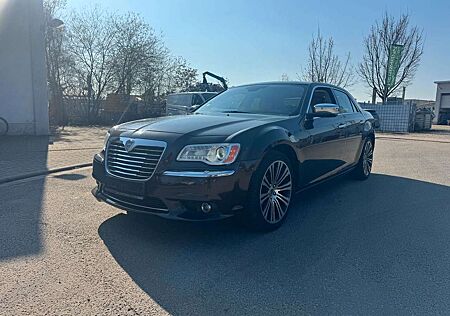 Lancia Thema Executive/SHZ v+h/SBL/Autom/Leder/Bi-Xenon