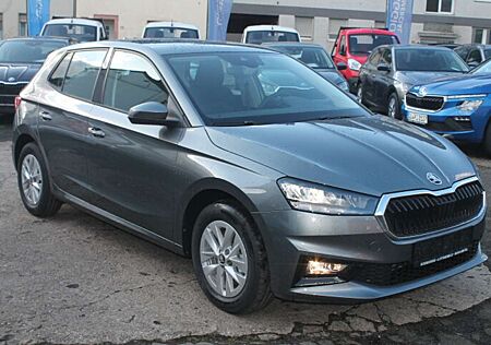 Skoda Fabia TSi Alu PDC LED 5-JahreGara SOFORT !!