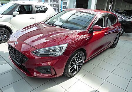Ford Focus Titanium ST-Line Head-Up