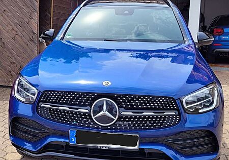 Mercedes-Benz GLC 300 GLC Plugin Hybrid e 4Matic 9G-TRONIC AMG Line