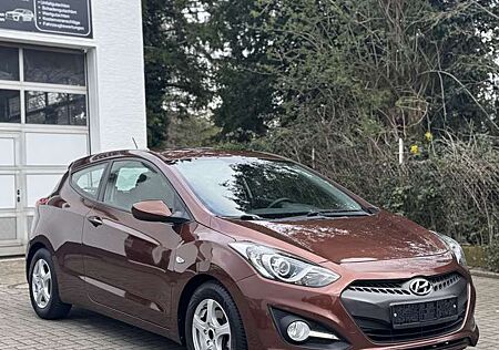 Hyundai i30 Scheckheft /Tüv Neu/Service Neu
