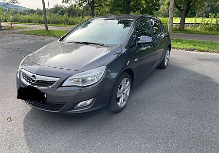 Opel Astra 1.4 Turbo150 Jahre