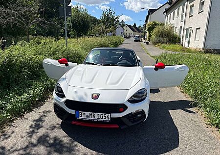 Fiat 124 Spider Abarth 1.4 MultiAir Turbo AutomatikTuri