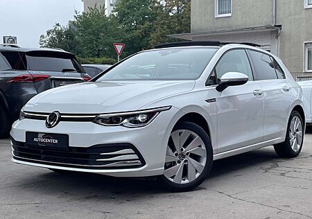 VW Golf Volkswagen 1.5 eTSI DSG Style NAVI/LED/PANO/R-KAMERA/