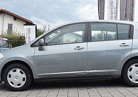 Nissan Tiida Visia