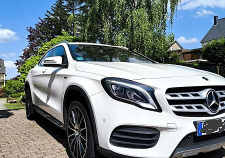 Mercedes-Benz GLA 200 Peak Edition