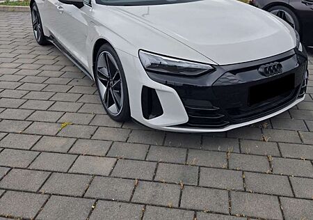 Audi e-tron GT quattro