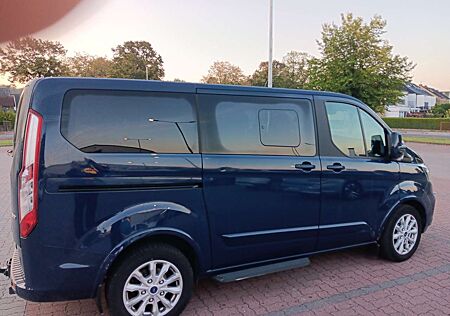 Ford Tourneo Custom 320 L1H1 VA MH Titanium