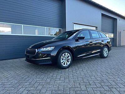 Skoda Octavia Octavia Combi 1.5 TSI mHEV DSG Selection