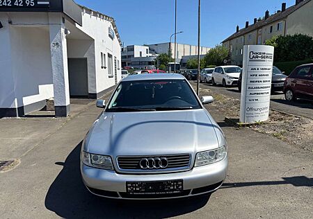 Audi A4 2.4 - B5