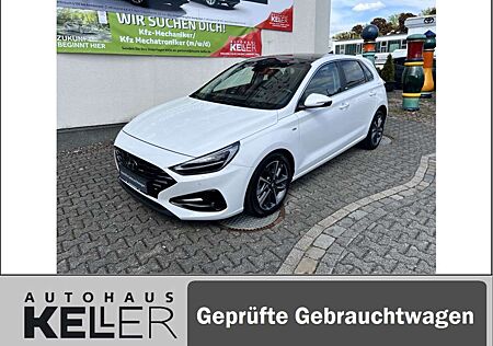 Hyundai i30 1.5 T-GDI 48V-Hybrid DCT Prime PANOD-LED-NAVI