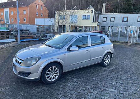 Opel Astra Lim.1 Hand,Benzin,Tüv 12.2025.Kein Rost.
