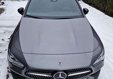 Mercedes-Benz CLA 250 Shooting Brake 7G-DCT AMG Line mit AHK, Garantie