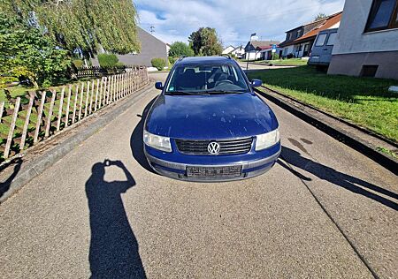 VW Passat Variant Volkswagen Passat 1.6