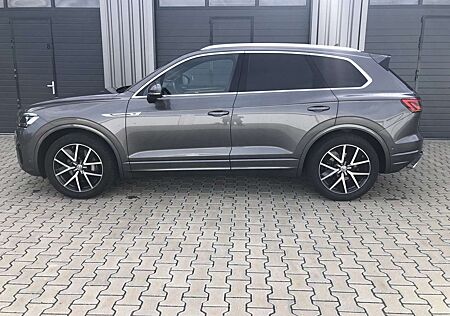 VW Touareg Volkswagen V6 TDI 4M R-Line Luftfed/Pano/Standhz/IQ/etc.