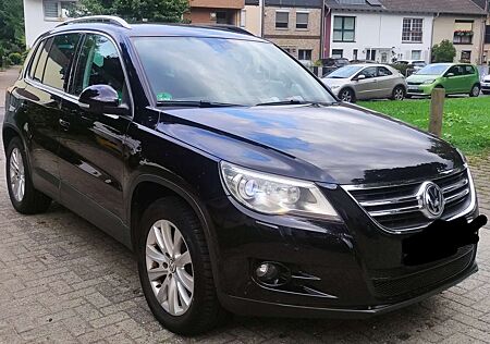 VW Tiguan Volkswagen 2.0 TDI DPF BlueMotion Technology Sport