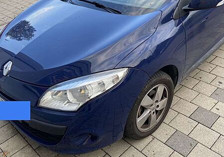 Renault Megane dCi 130 FAP AHK TÜV 7/27 Klima