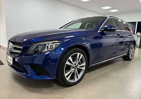 Mercedes-Benz C 300 T 4Matic*PDC*RFK*AHK*AC*8F*HUD*PANO*TEMP*