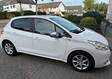Peugeot 208 82 PureTech Style