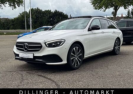 Mercedes-Benz E 300 gebraucht kaufen Mercedes-Benz E 300 de 9G Distr Nav LED Kam Widescre TotWi PANO