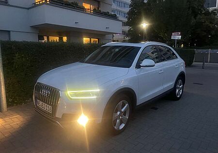 Audi Q3 2.0 TFSI quattro S tronic
