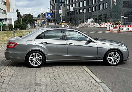 Mercedes-Benz E 300 CDI Avantgarde - Xenon Ils- Automatik- leder