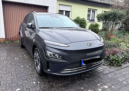 Hyundai Kona Elektro - 4 Jahre Garantie - TÜV Neu