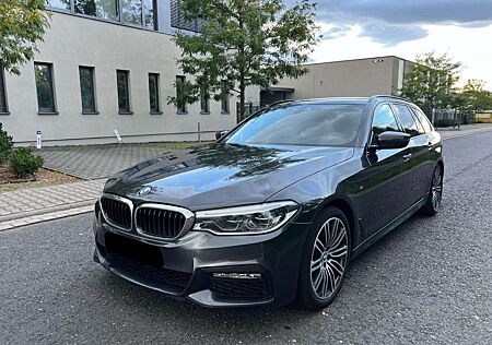 BMW 530d 530 xDrive Touring Sport-Aut. M-Sportpaket-LED-