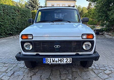 Lada Niva +1.7i+Only