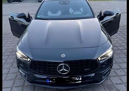 Mercedes-Benz CLA 250 4Matic 7G-DCT AMG Line