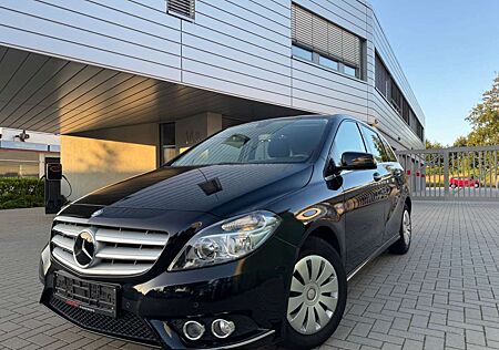 Mercedes-Benz B 180 B -Klasse KLIMA TÜV AMBIENTEBELEUCHT
