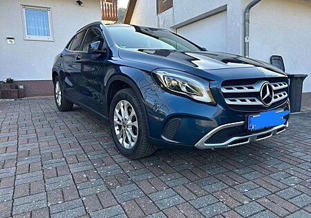 Mercedes-Benz GLA 220 d 4Matic 7G-DCT UrbanStyle Edition