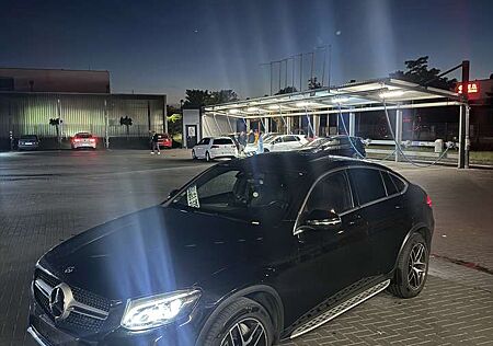 Mercedes-Benz GLC 250 Coupe 4Matic 9G-TRONIC Exclusive