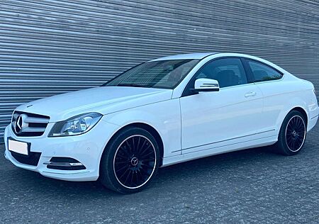 Mercedes-Benz C 200 Coupe Edition C