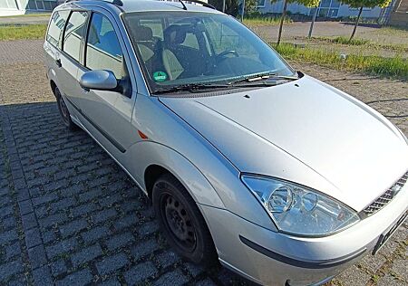 Ford Focus 1.8 Turnier Futura
