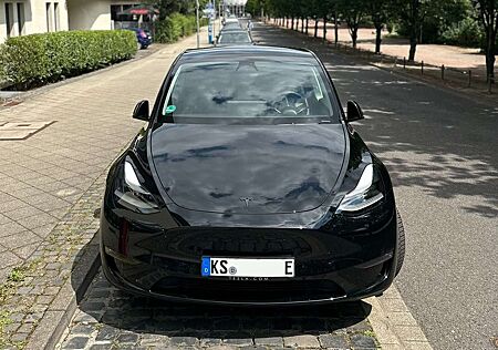 Tesla Model Y Long Range Dual Motor AWD