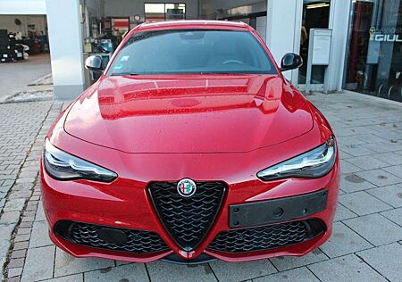 Alfa Romeo Giulia Veloce Q4 Matrix-LED Garantie 08-27