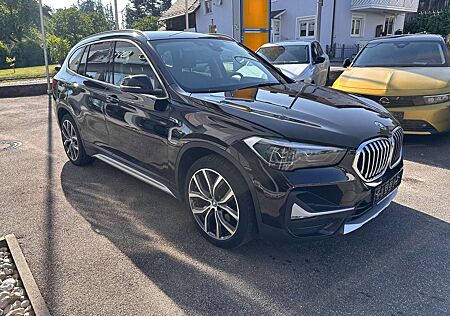 BMW X1 xDrive 25 e xLine Automatik VollLedersitze 19"LM