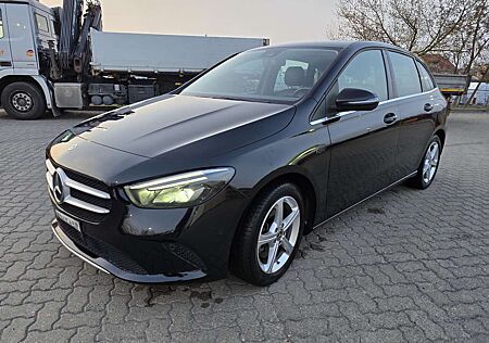 Mercedes-Benz B 250 e 8G-DCT Style