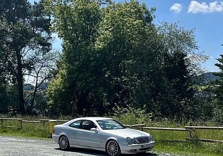 Mercedes-Benz CLK 230 Coupe Kompressor Elegance