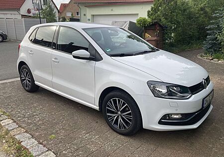 VW Polo Volkswagen 1.2 TSI Blue Motion Technology Allstar