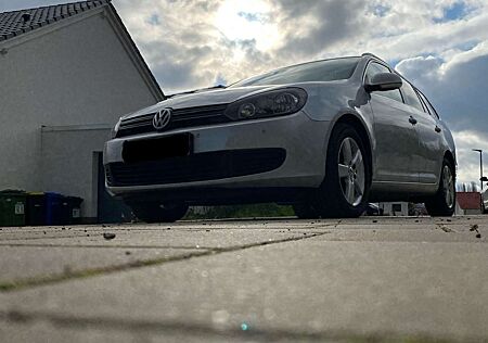 VW Golf Variant Volkswagen Golf VI Variant Diesel 1.6 TDI DPF Comfortline